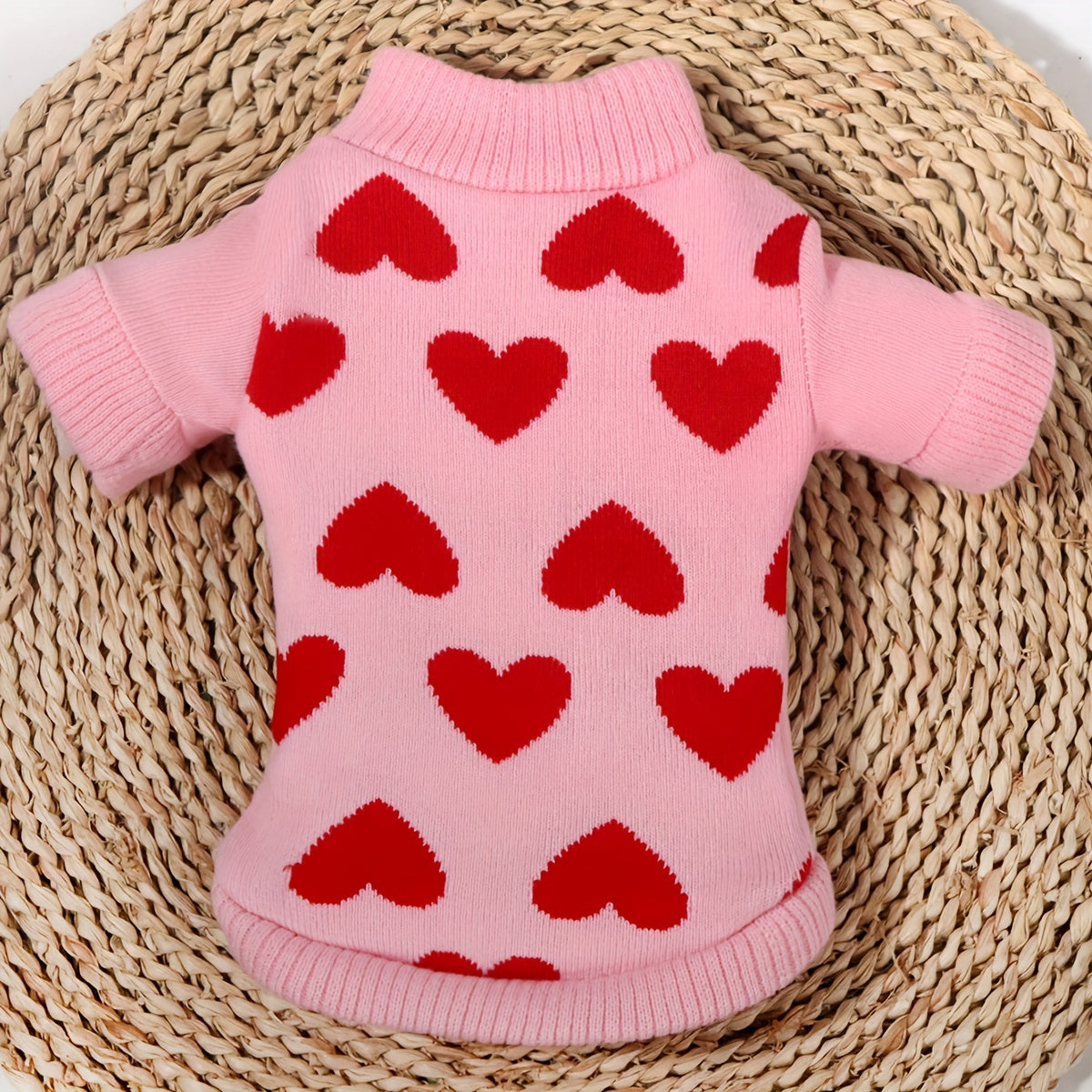 Adorable Festive Heart Sweater for Small to Medium Pets - Soft, Warm, and Cozy Winter Wear for Cats and Dogs - Perfect for Holiday Season and Everyday Snuggle